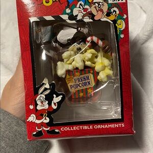 Looney Tunes Collectible Ornament taz fresh popcorn